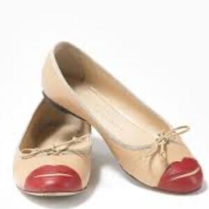 Charlotte Olympia Tan and Red Lipstick Kiss Face Dress Shoes